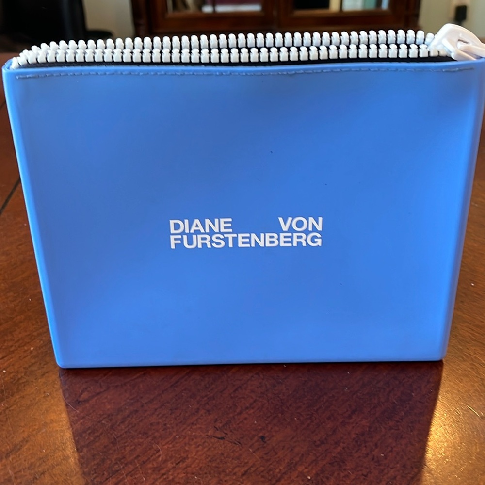 Diane Von Furstenberg (DVF) silicone clutch/cosmetic bag/swimsuit bag